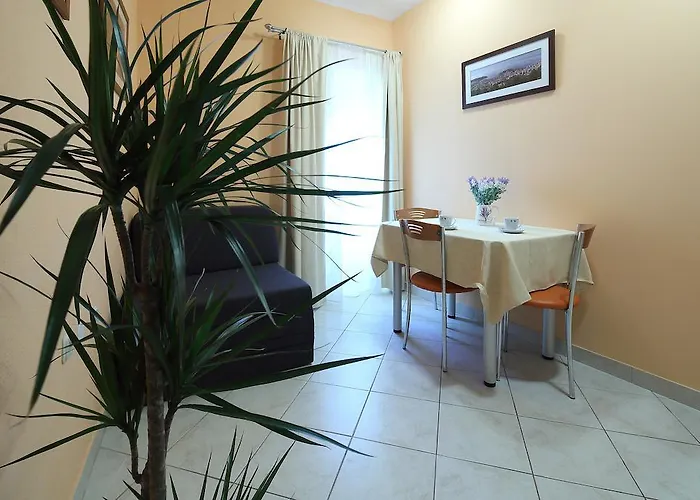 La Familia Makarská